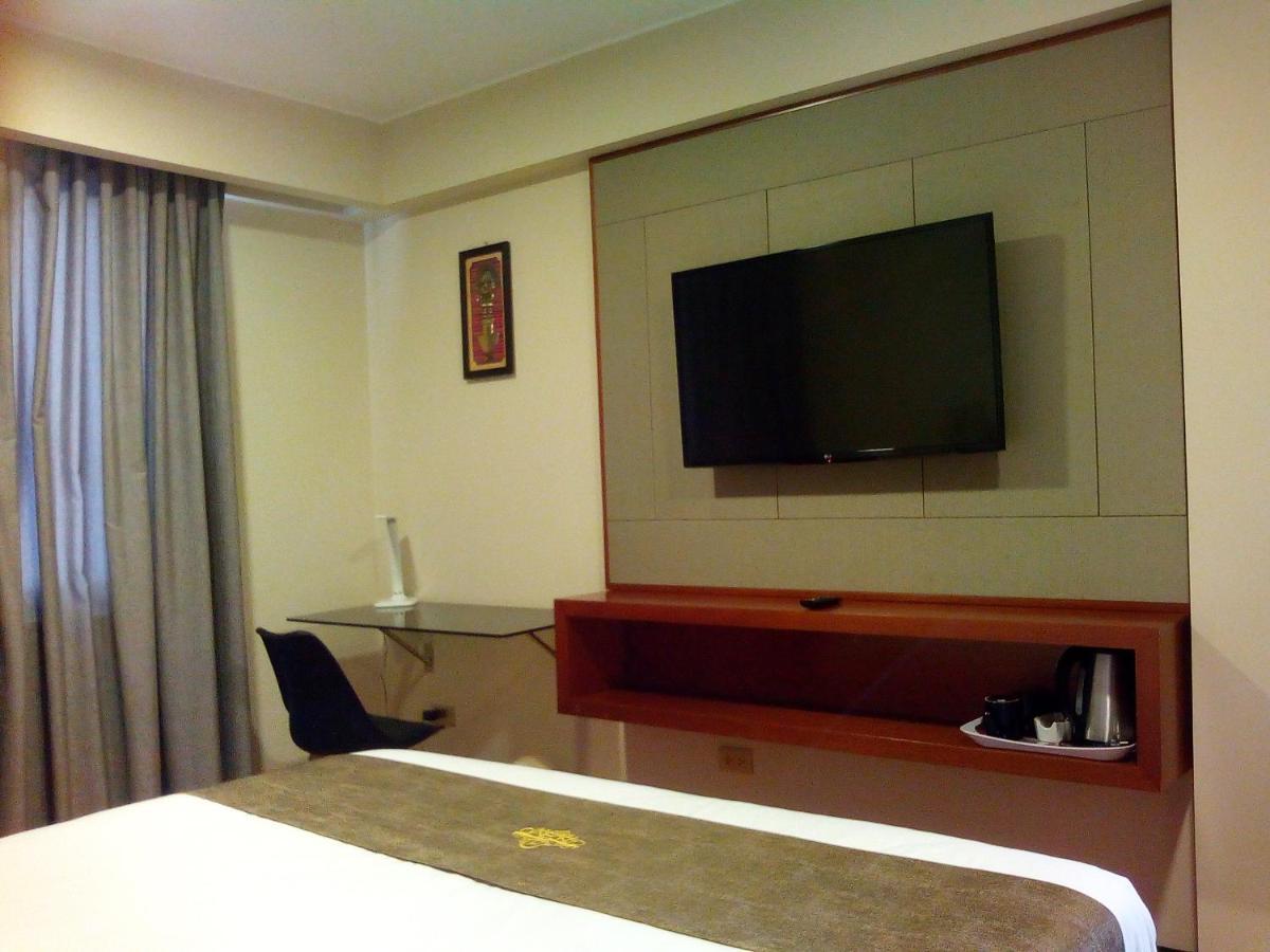 Hotel Candamo リマ エクステリア 写真