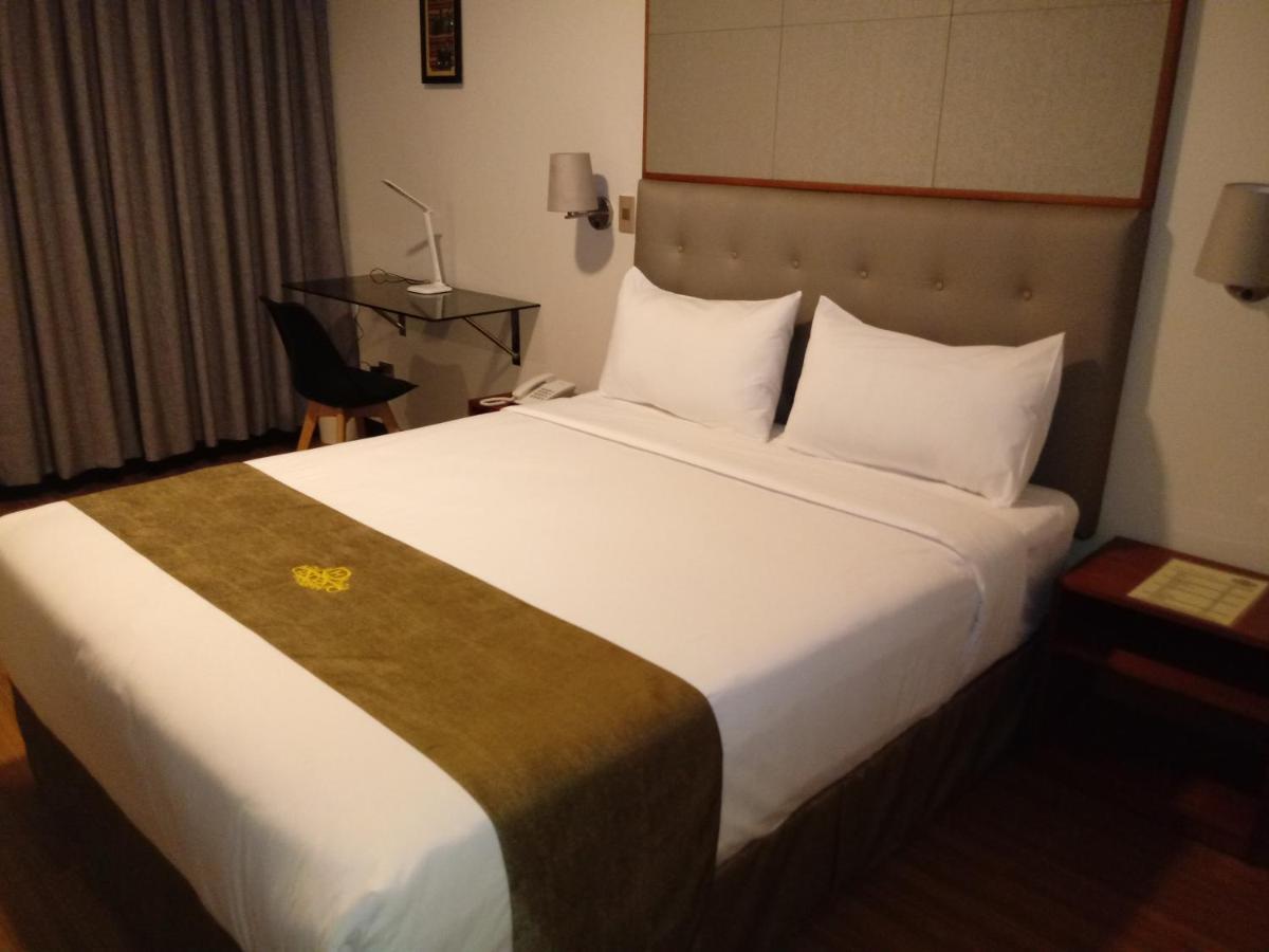 Hotel Candamo リマ エクステリア 写真