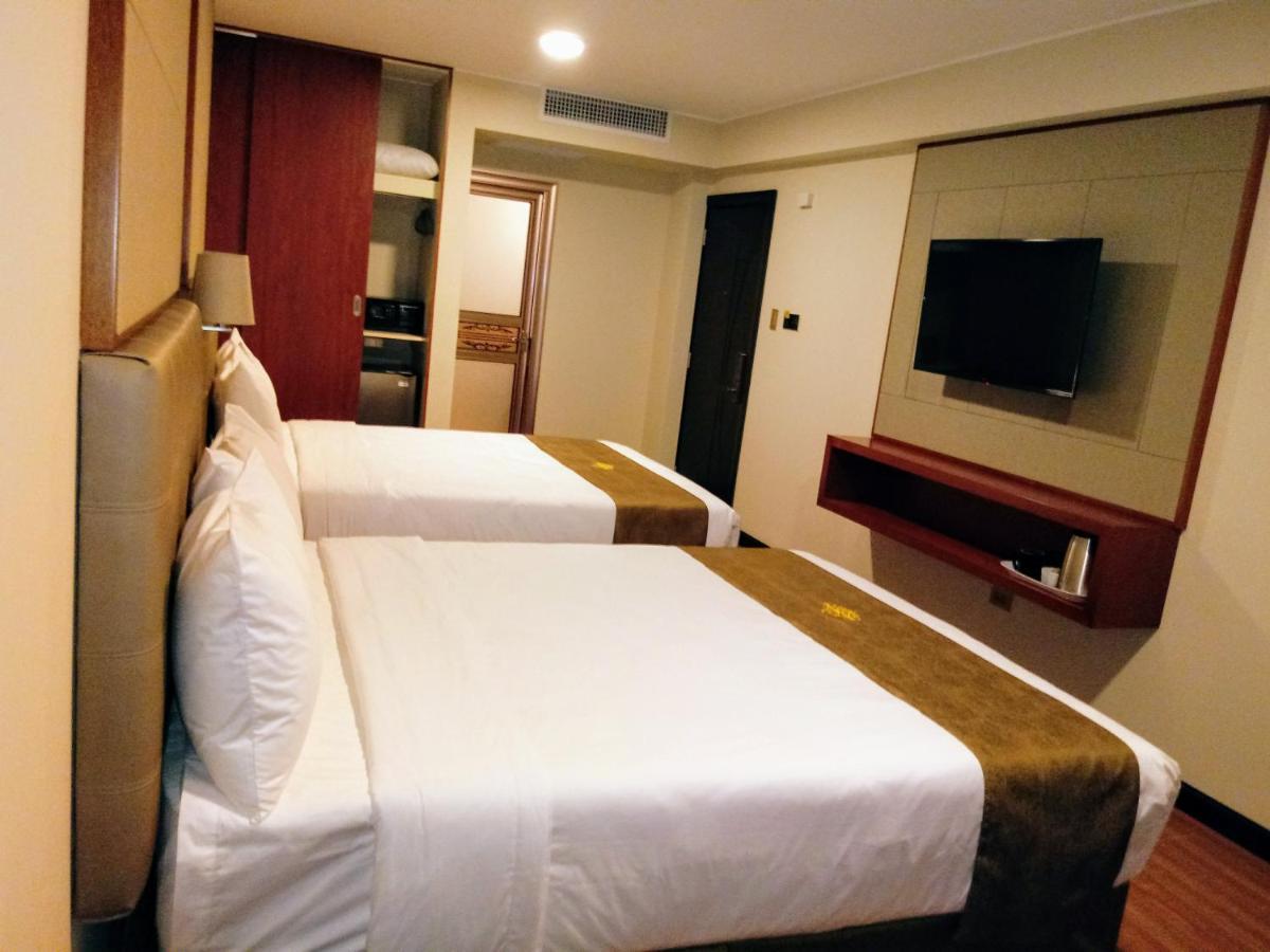 Hotel Candamo リマ エクステリア 写真